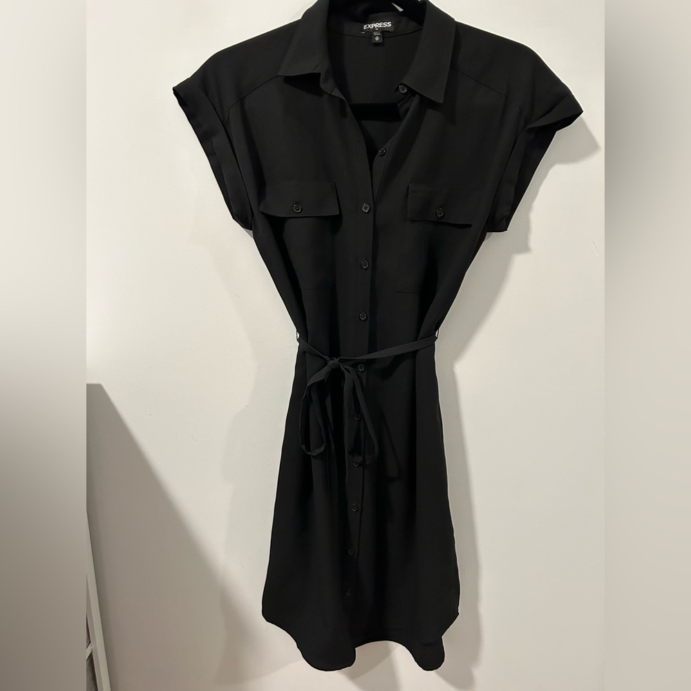 Express black dress with buttons and tie in size extra small